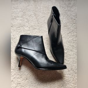 Donald J Pliner LOLI booties